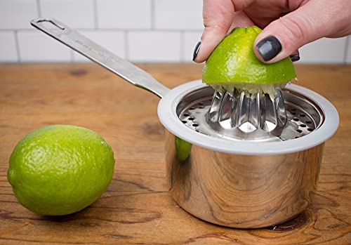  Endurance® (JUC-PYX) Manual Hand Citrus Juicer Squeezer, Stainless Steel, 4.75 Inch Dia. | Use W/ Pyrex Cups, Bowls | For Oranges, Grapefruits, Lemons | Dishwasher Safe,Silver