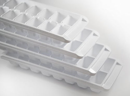  Easy Release White Ice Cube Tray, 16 Cube Trays (Pack Of 4) (4 Pack - 64 Cubes)