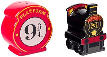  Harry Potter Hogwarts Express Platform 9 3/4 Ceramic Salt And Pepper Shaker