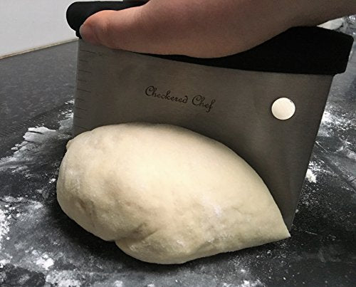  Dough Scraper - Stainless Steel Kitchen Bench Scraper, Icing Smoother & Food Chopper - Pizza, Vegetable And Pastry Cutter W/Protective Plastic Cover﻿