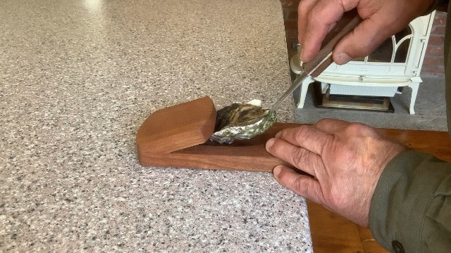  Yankee Shucker - Oyster Shucking Clamp